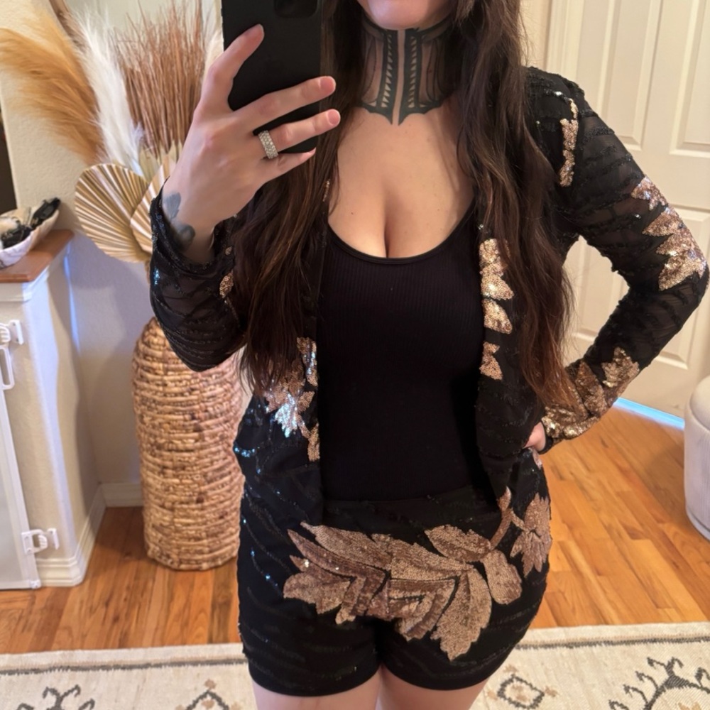 Chic Black and Gold Sequin Set
